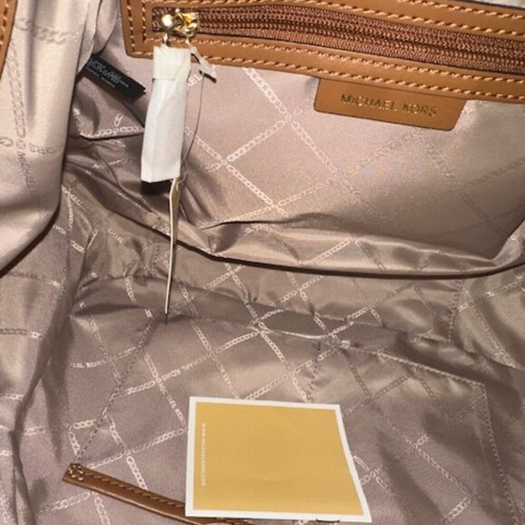 MICHAEL Michael Kors - Picture 7 of 8